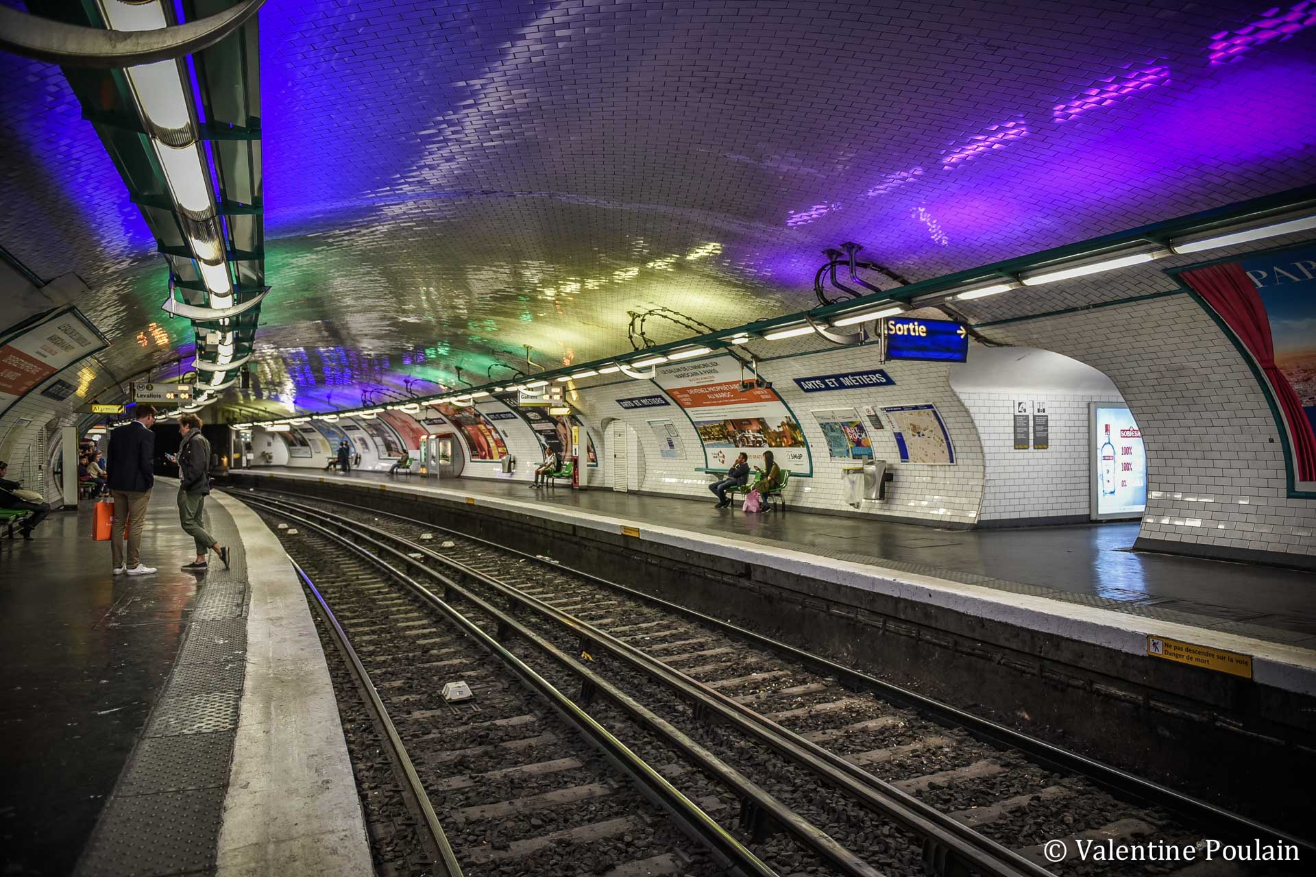 Paris photo métro couleurs - Valentine Poulain