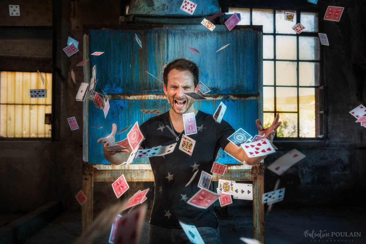 Shooting photo Eric Borner magicien - Valentine-Poulain cartes