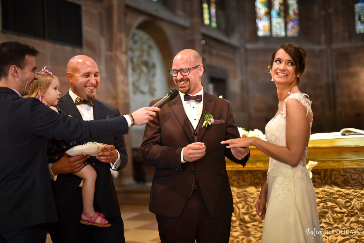 Mariage convivial Saverne - Valentine Poulain mains