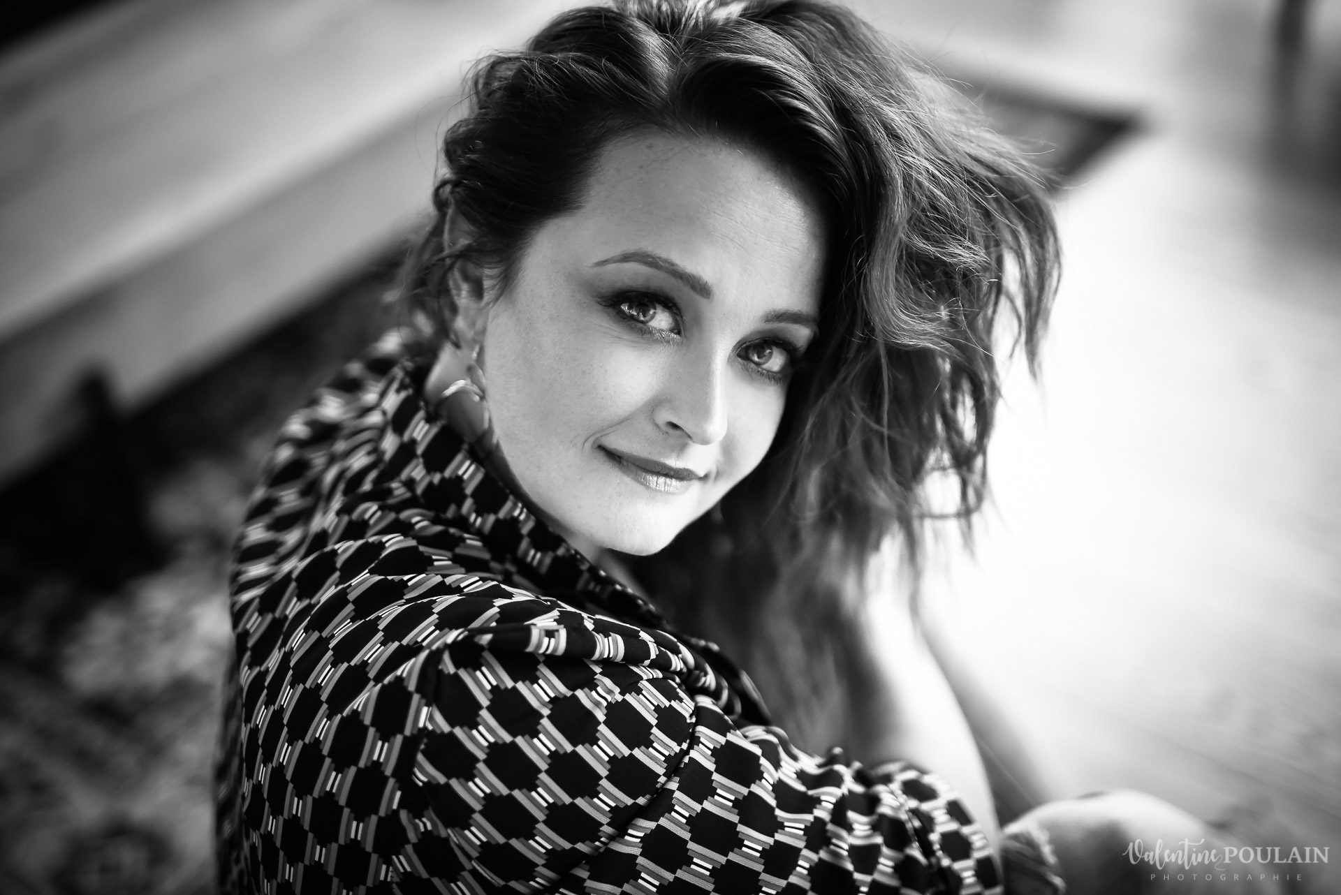 shooting portrait noir&blanc-loft-Valentine Poulain photographe